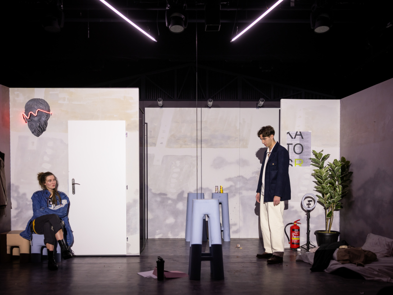 Láska jako umělecký experiment v inscenaci Podoba věcí Národního divadla moravskoslezského