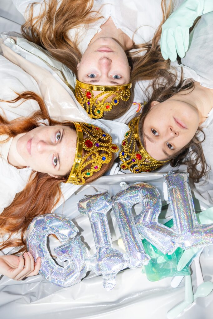 Divadlo 3+kk uvede autorskou inscenaci  z prostředí azylových domů pro ženy