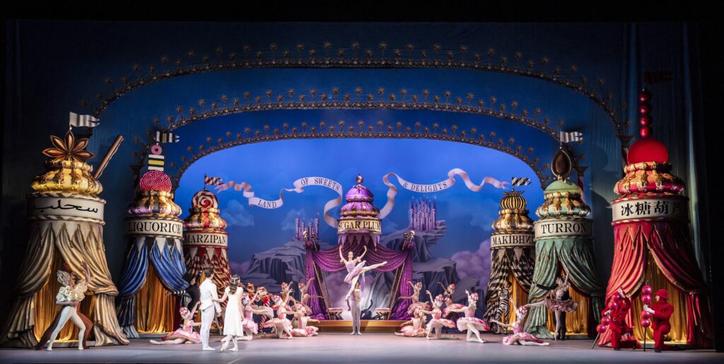 Dramox uvádí v Londýně zcela vyprodaného Louskáčka z Anglického národního baletu