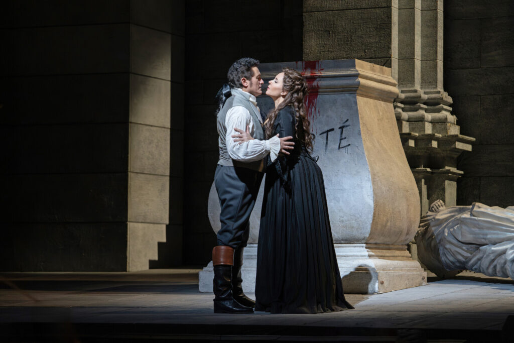 Přední dílo operního realismu Andrea Chénier míří i do českých kin. Přenos uzavře první část sezóny série MET: Live in HD