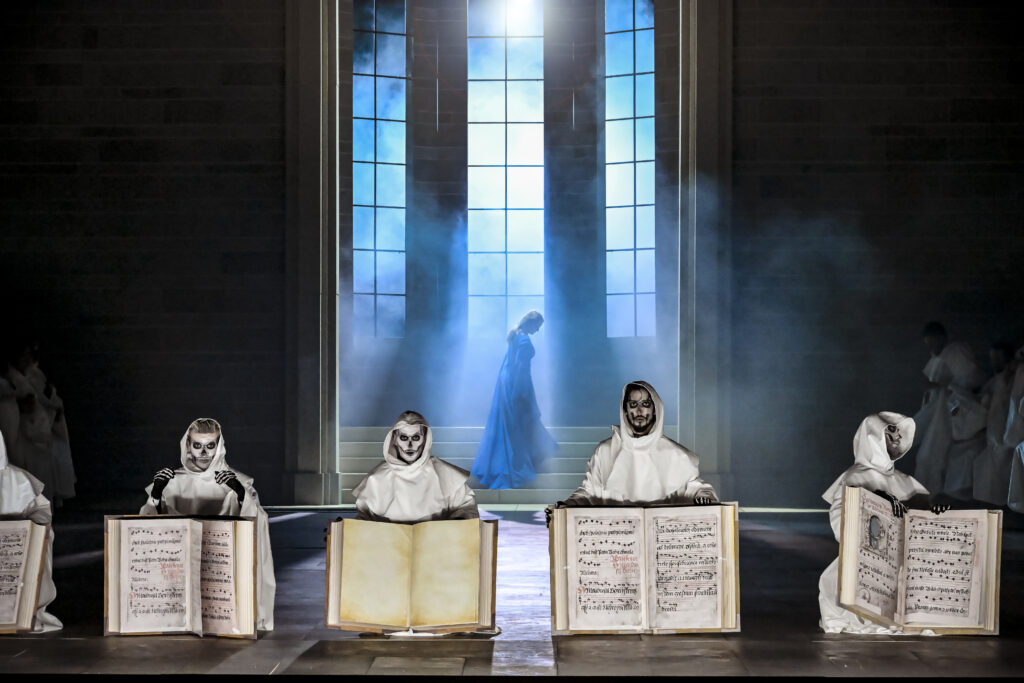 Poslední Smetanova dokončená opera Čertova stěna v premiéře na scéně brněnského Janáčkova divadla