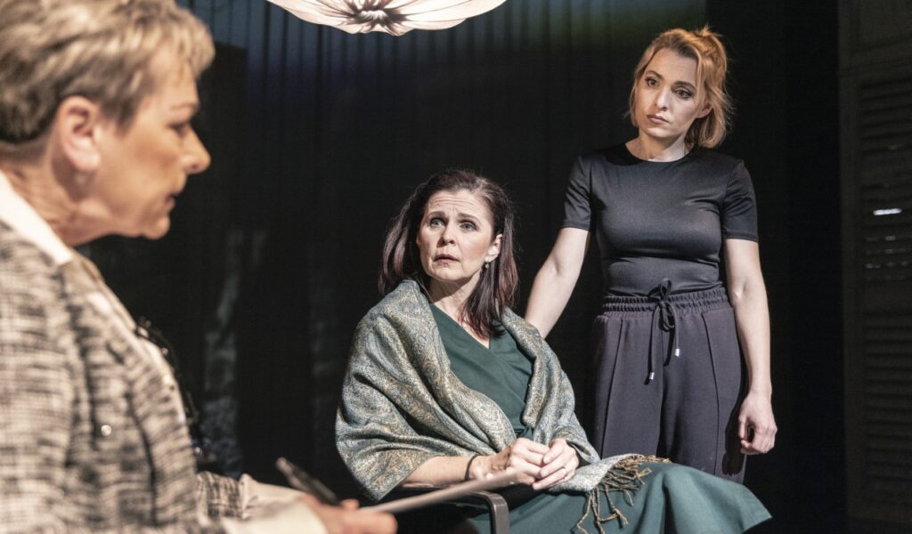 Východočeské divadlo Pardubice se loučí s oceňovanou inscenací Pořád jsem to já