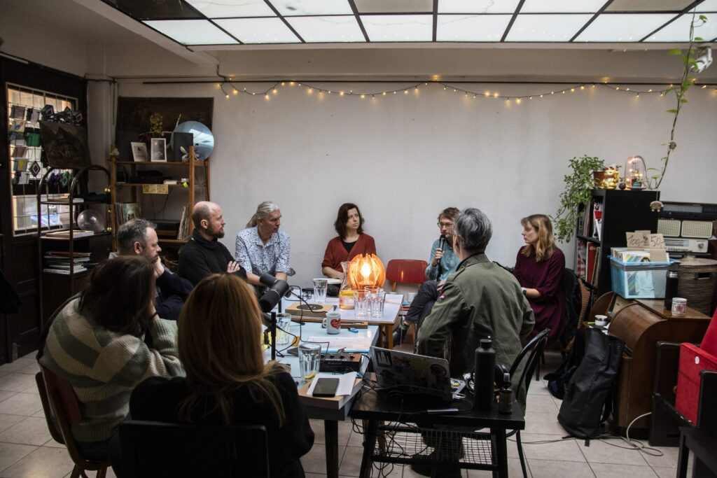 Umělecká skupina DÍLO zahájila veřejné debaty o pražské kulturní politice