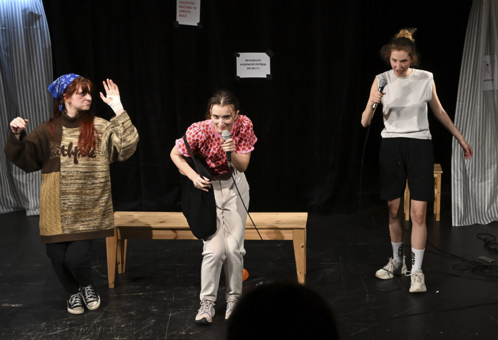 Mladí divadelníci kladou otázky světu. AUDIMAFOR přináší nové autorské a experimentující divadlo