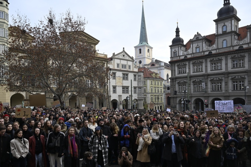 Studenti protestovali proti plánovaným škrtům v rozpočtu ministerstva kultury