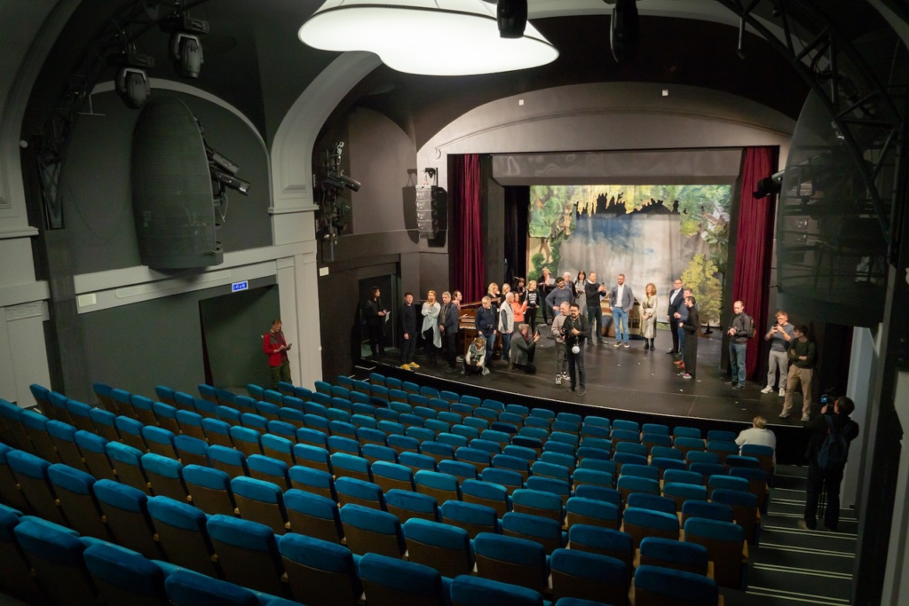 Po rekonstrukci se otevřelo Divadlo Spejbla a Hurvínka v Dejvické ulici