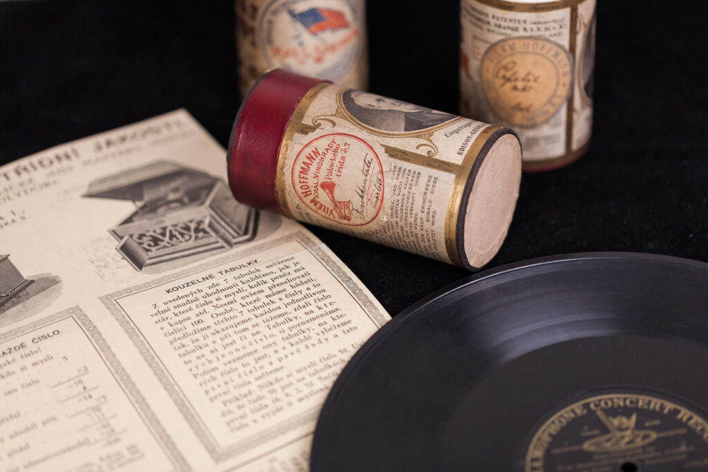 Pozvánka na exkurzi do Zvukové laboratoře Odboru digitalizace a informačních systémů Národního muzea